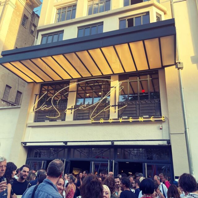 Ca y est le Festival OFF d’Avignon commence dès aujourd’hui! Et La Framboise Frivole jouera au nouveau théâtre de @la.scala.provence jusqu’au 30 juillet